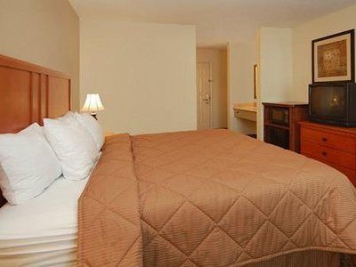 Comfort & I-8 Hotel