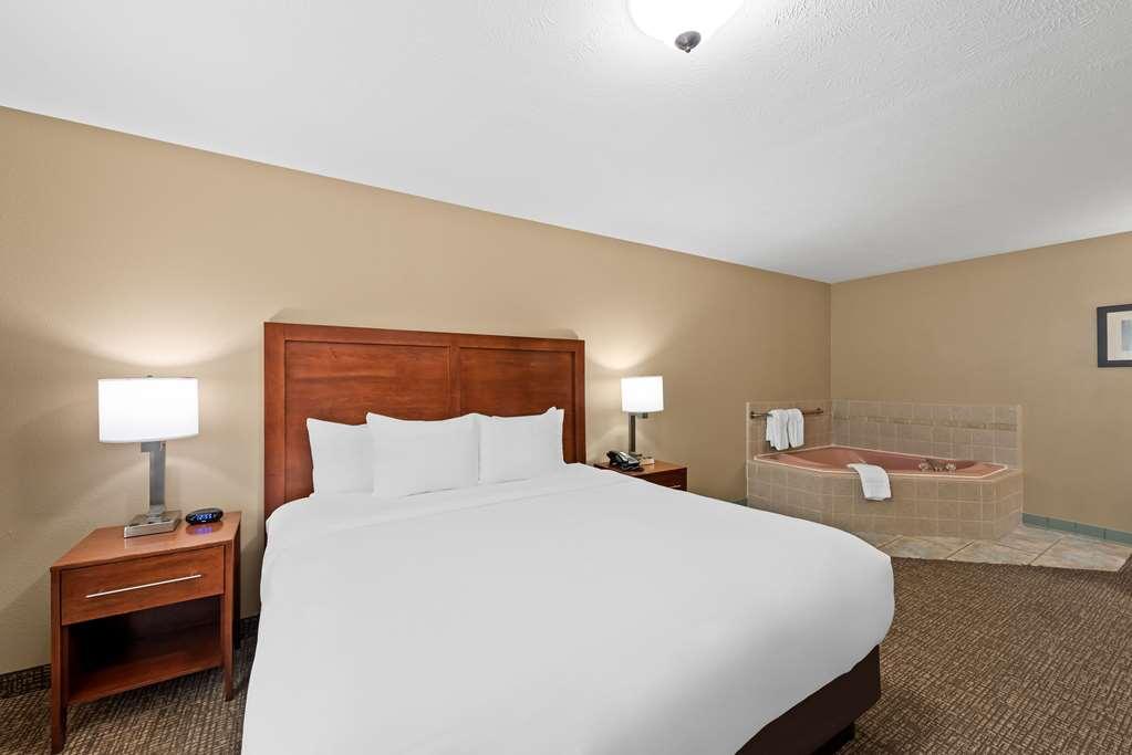 Comfort Inn&suites I-8